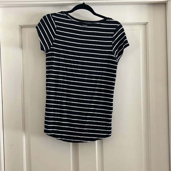 Columbia black & white striped top - Picture 4 of 5